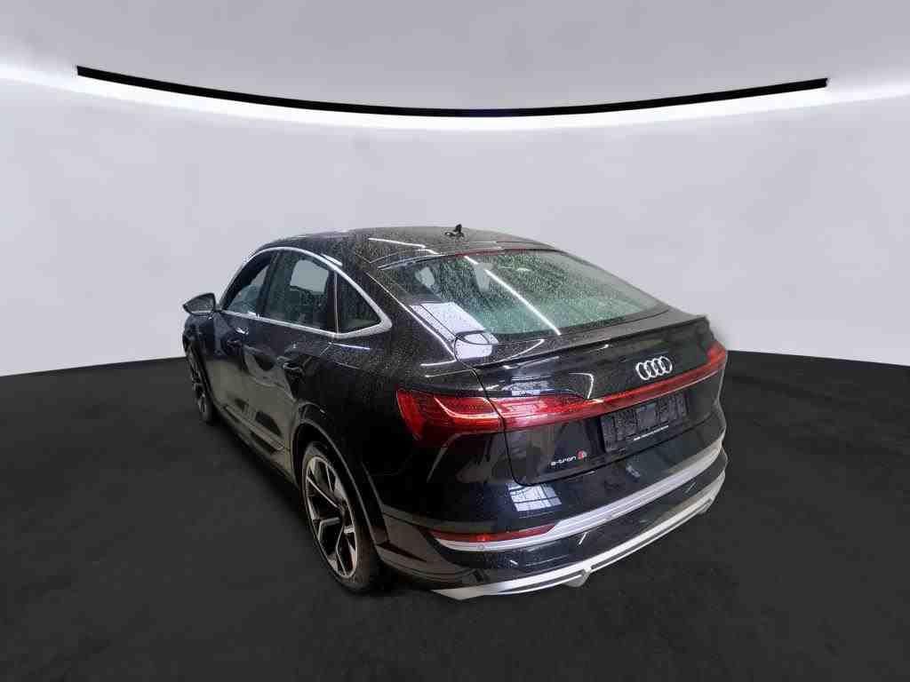 Audi e-tron 2022