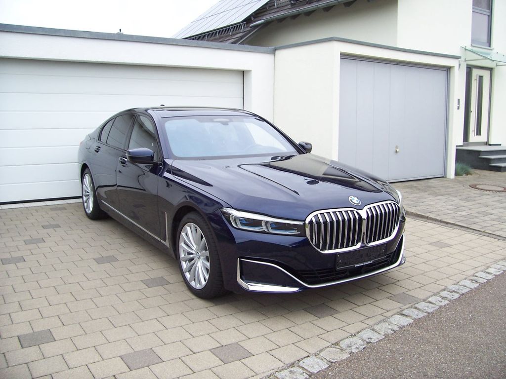 BMW 750 2019