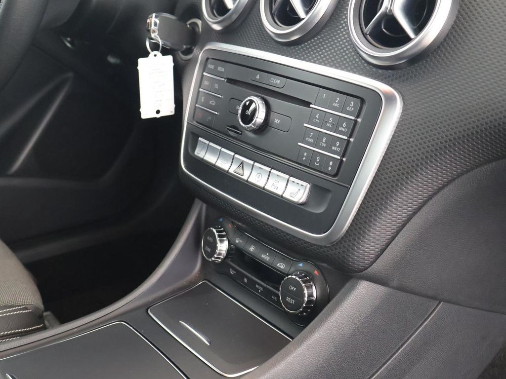 Mercedes-Benz B 200 2022