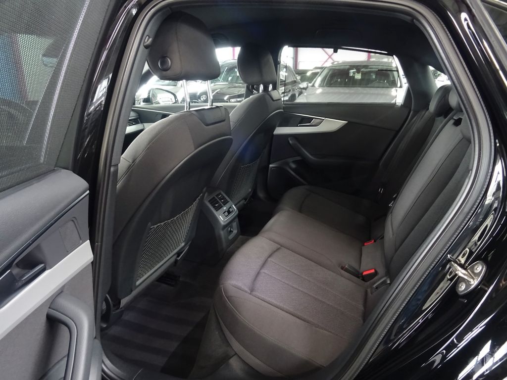 Audi A4 2021