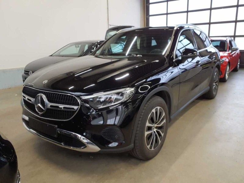 Mercedes-Benz GLC 220 2023