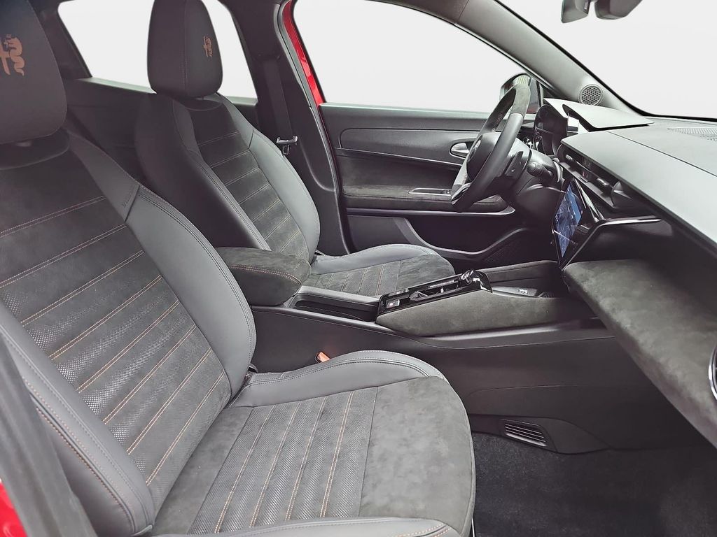 Alfa Romeo Junior 2025