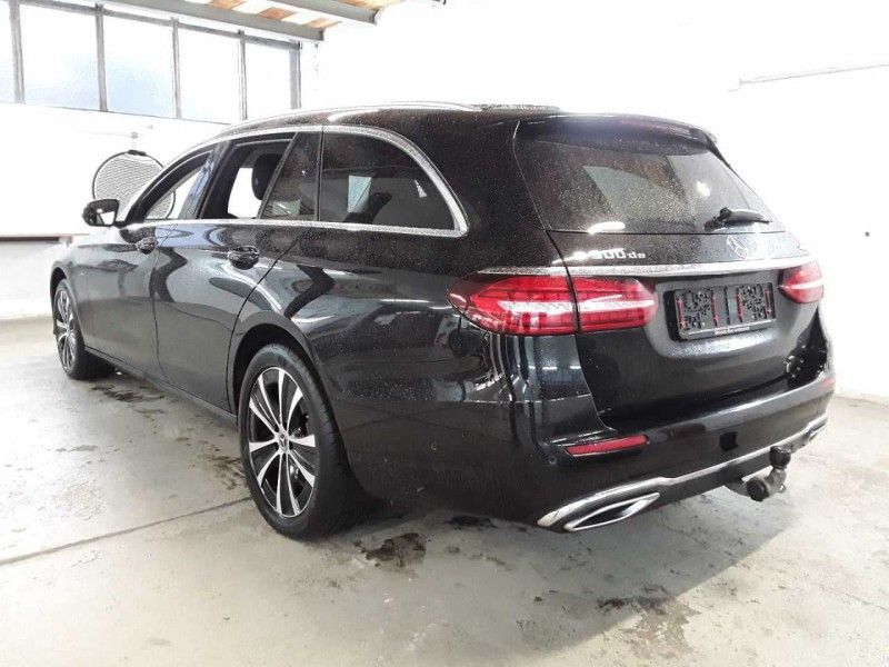 Mercedes-Benz E 300 2021