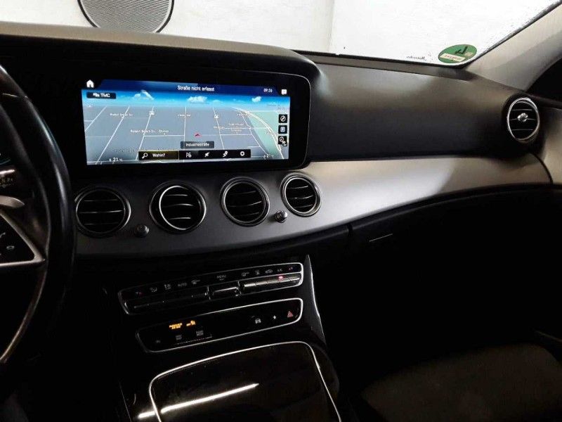 Mercedes-Benz E 300 2021