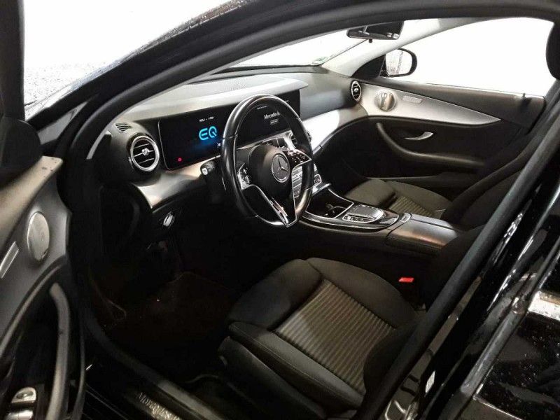 Mercedes-Benz E 300 2021