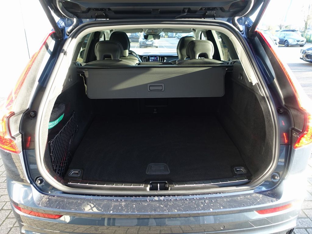 Volvo XC60 2025