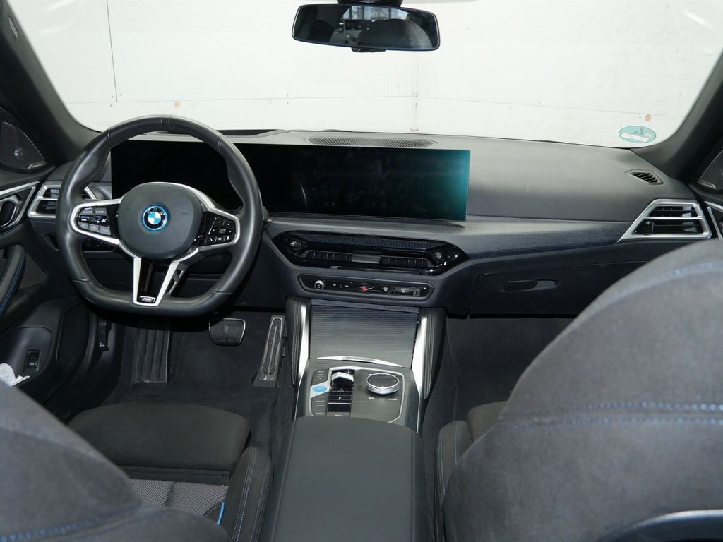 BMW i4 2025
