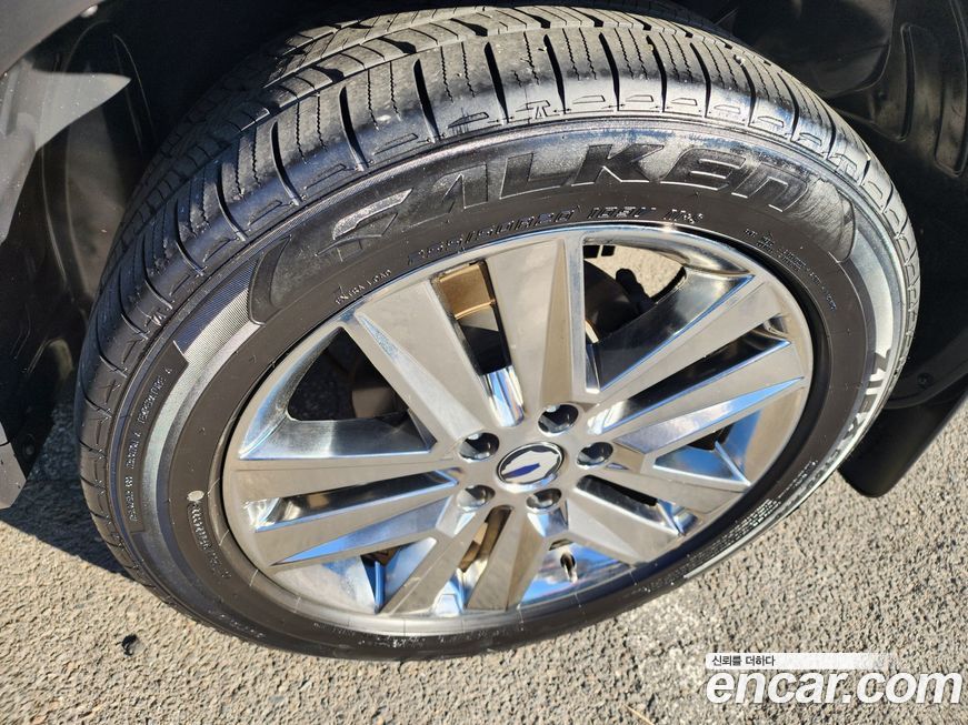 KG_Mobility_Ssangyong Rexton 2018