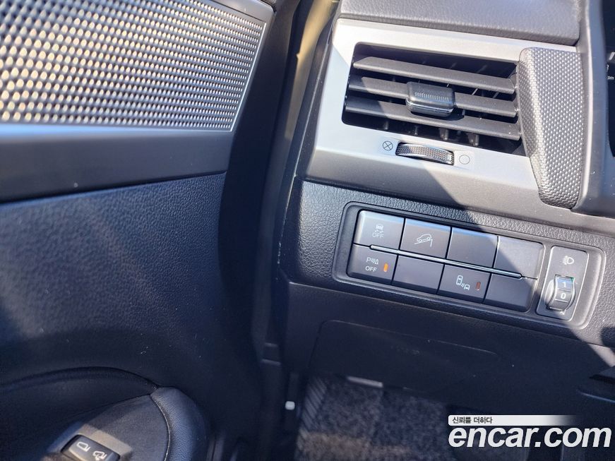 KG_Mobility_Ssangyong Rexton 2018