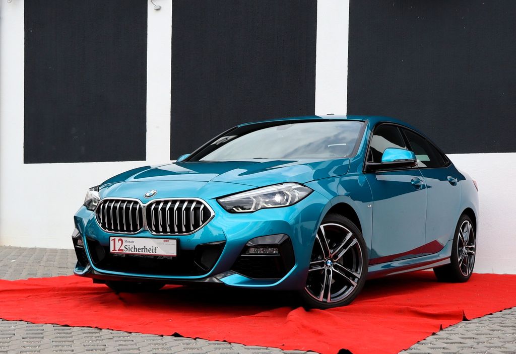 BMW 218 2023