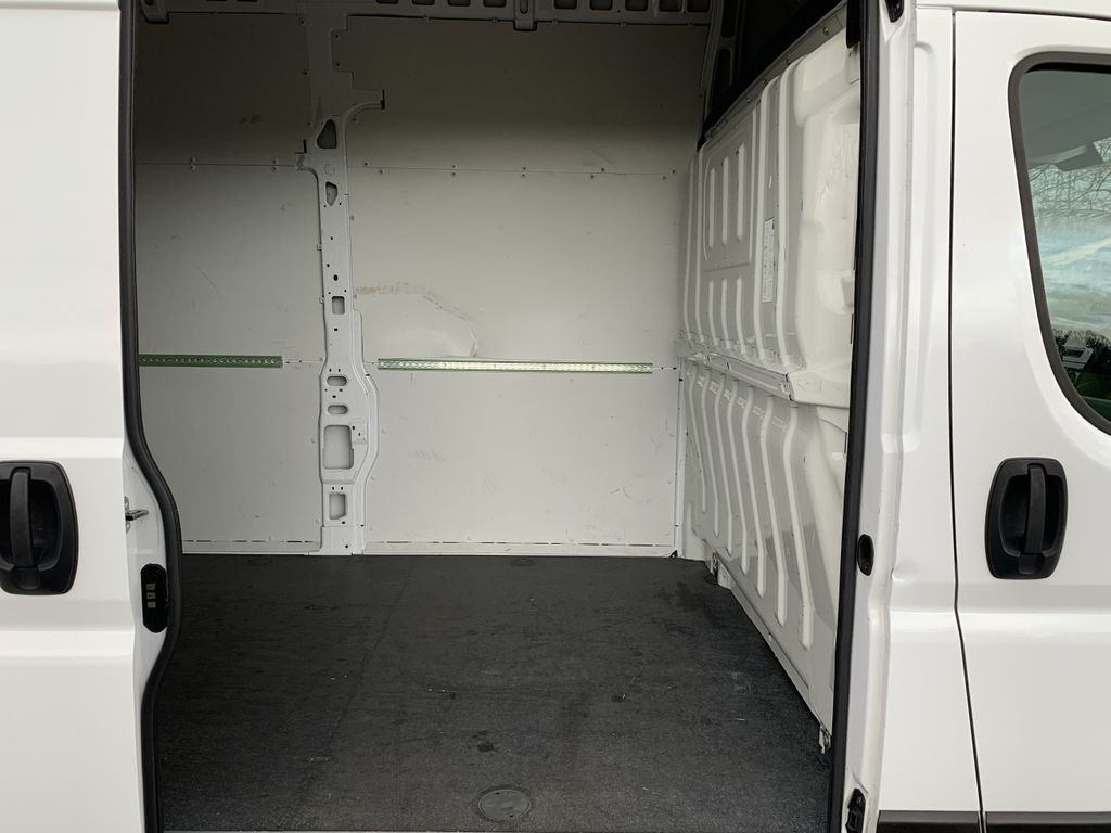 Opel Movano 2023