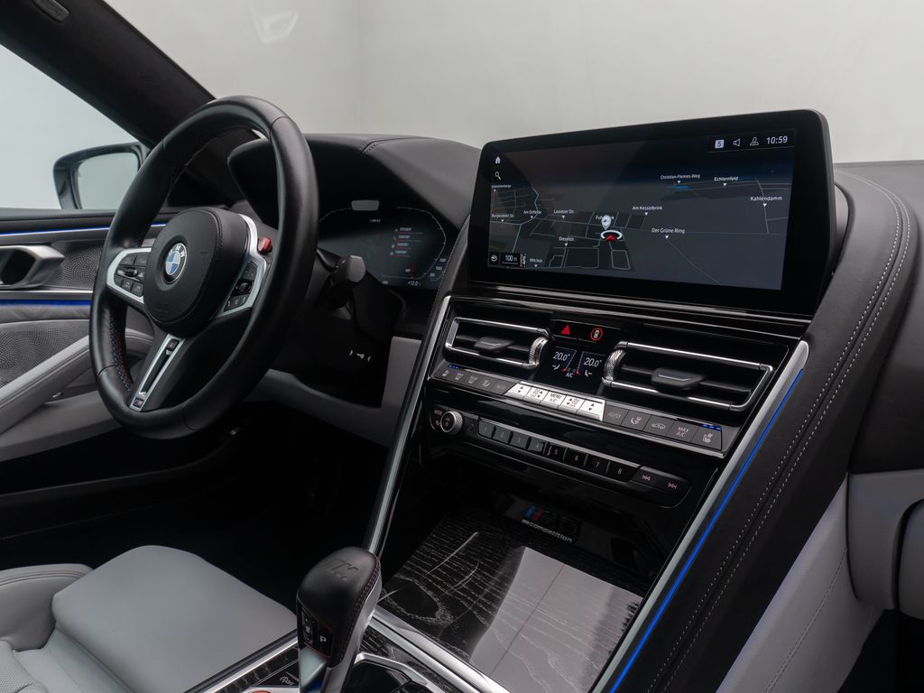 BMW M8 2022