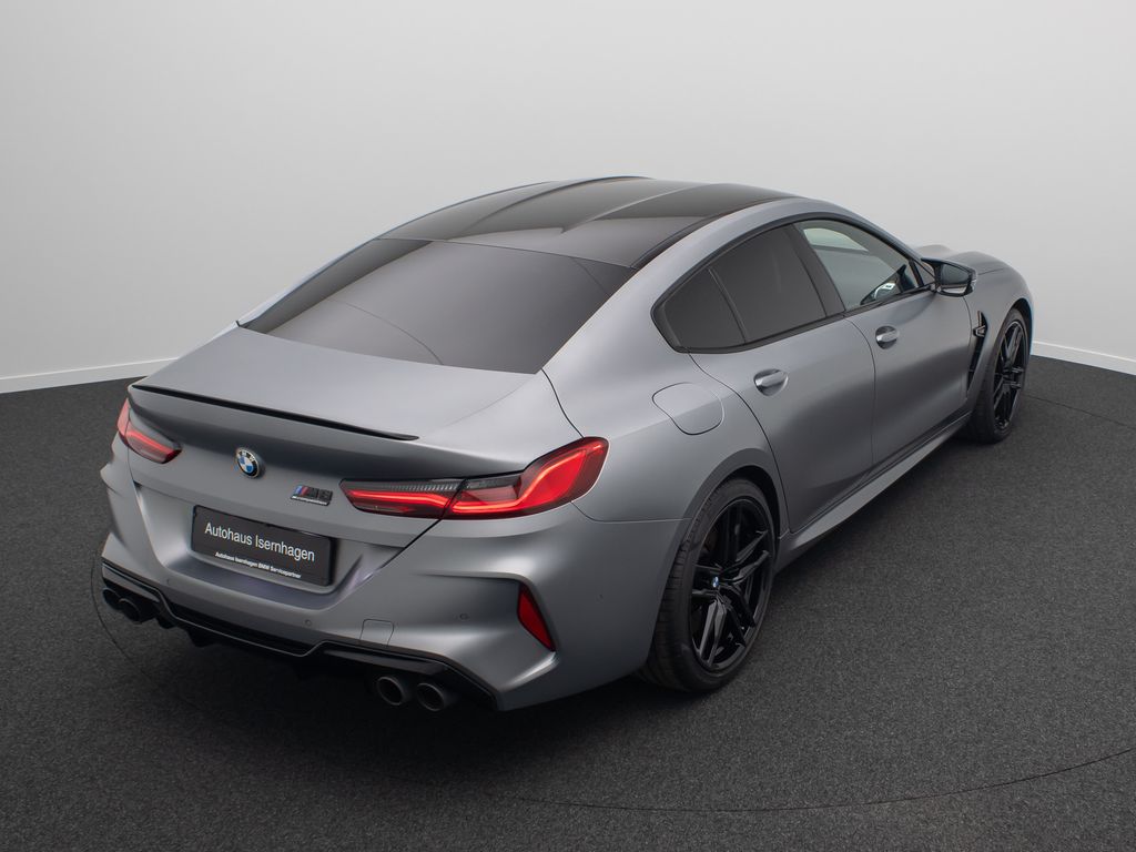 BMW M8 2022