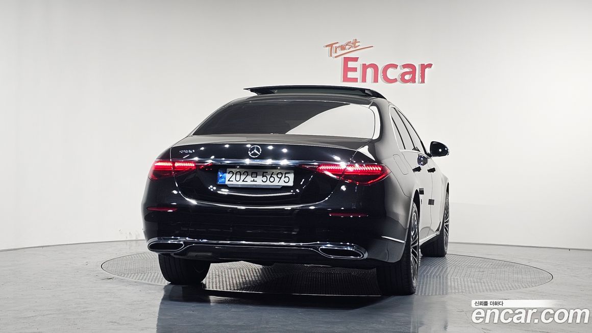 Mercedes-Benz S-Class 2022