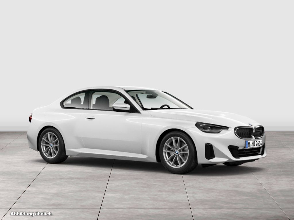BMW 220 2023
