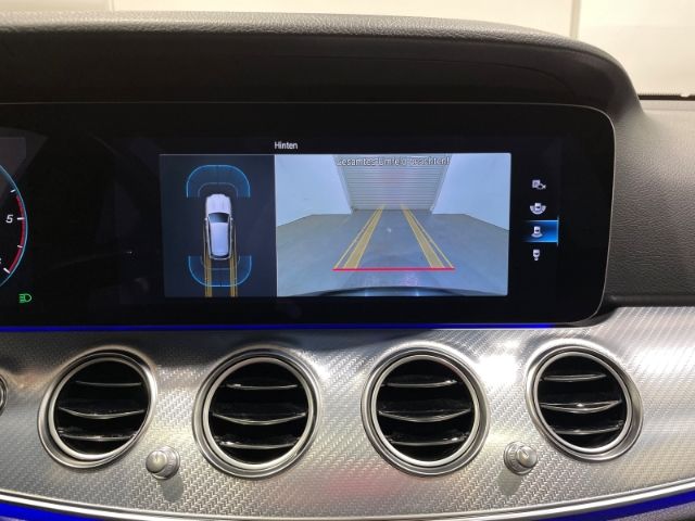 Mercedes-Benz E 220 2021