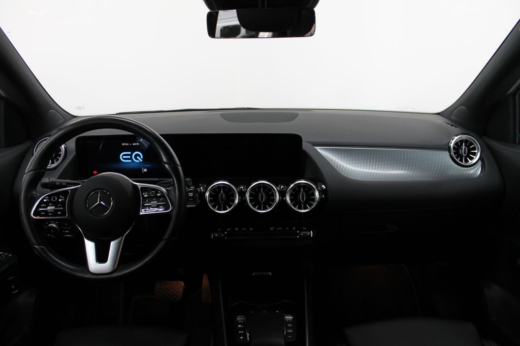 Mercedes-Benz EQA 2021