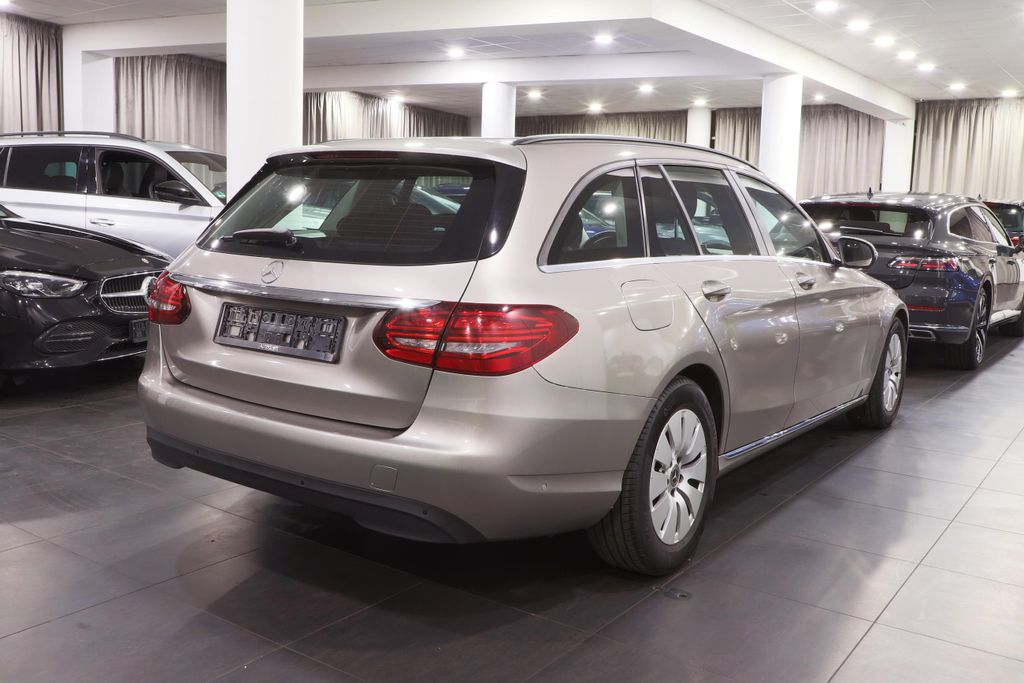 Mercedes-Benz C 200 2021