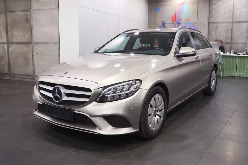 Mercedes-Benz C 200 2021