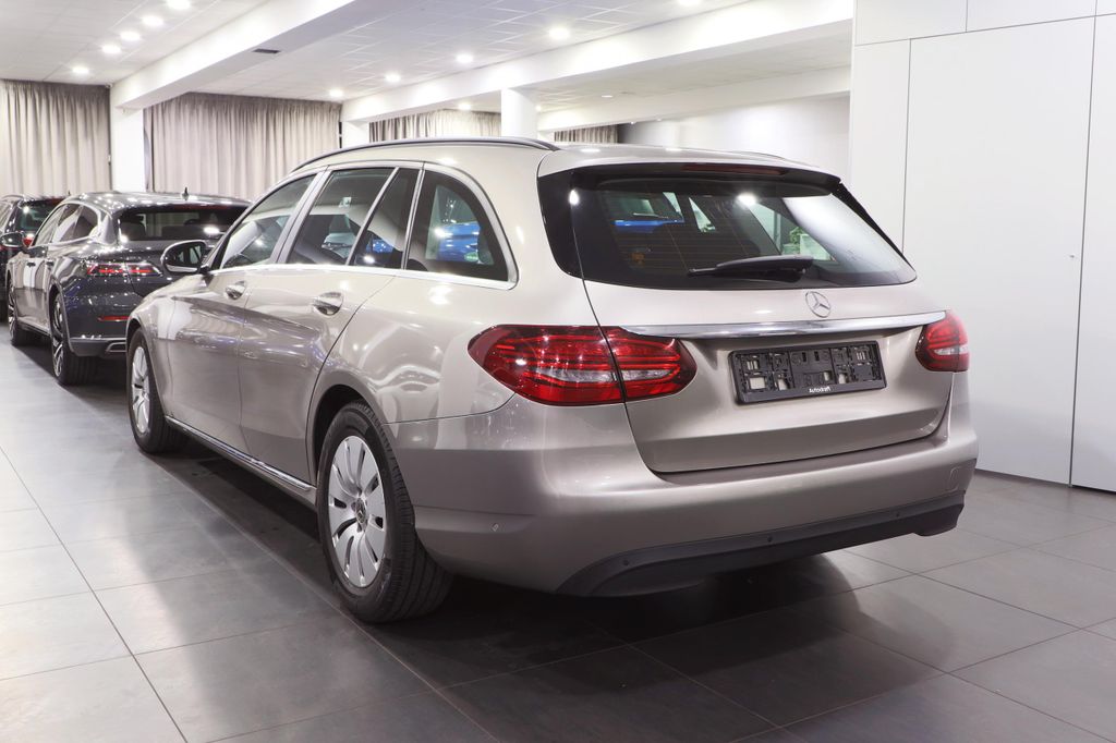 Mercedes-Benz C 200 2021