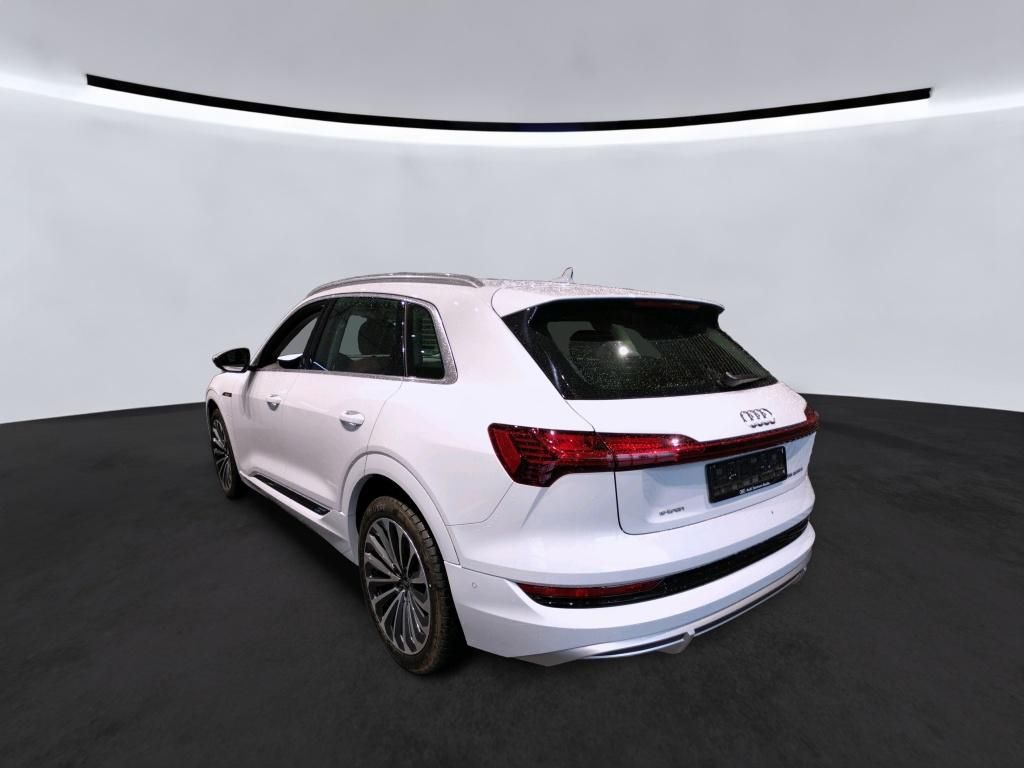 Audi e-tron 2022
