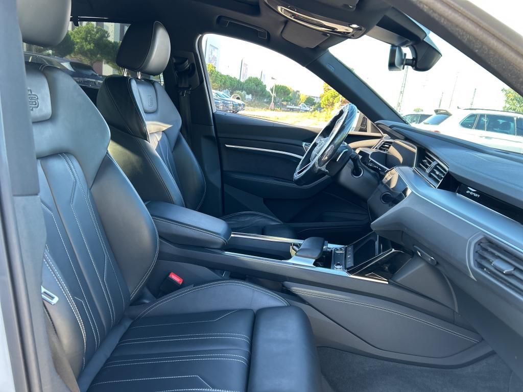 Audi e-tron 2022
