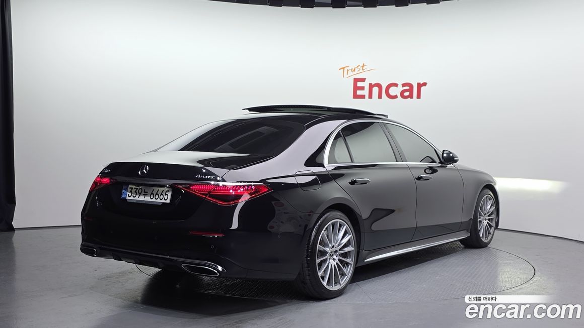 Mercedes-Benz S-Class 2021