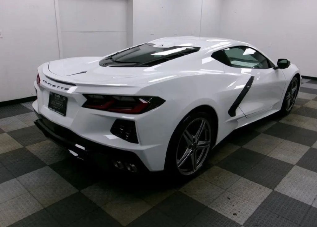 Corvette C8