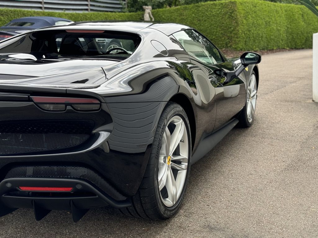 Ferrari 296 GTB 2023