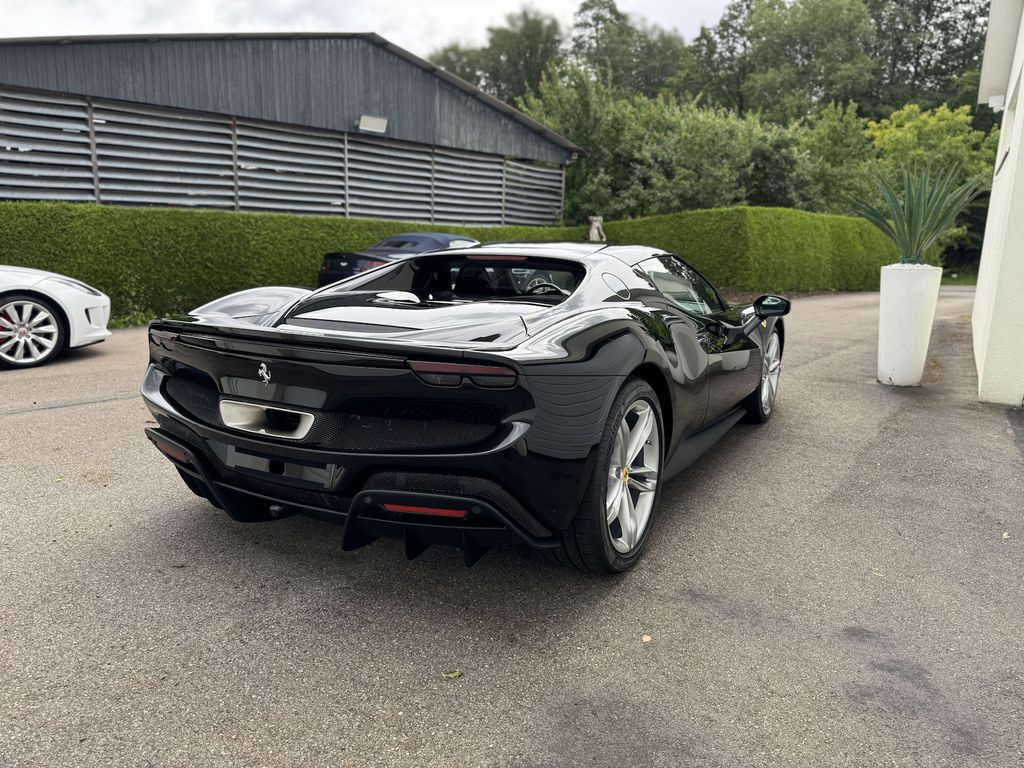 Ferrari 296 GTB 2023