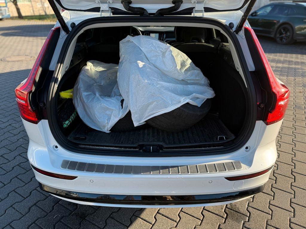 Volvo V60 2022