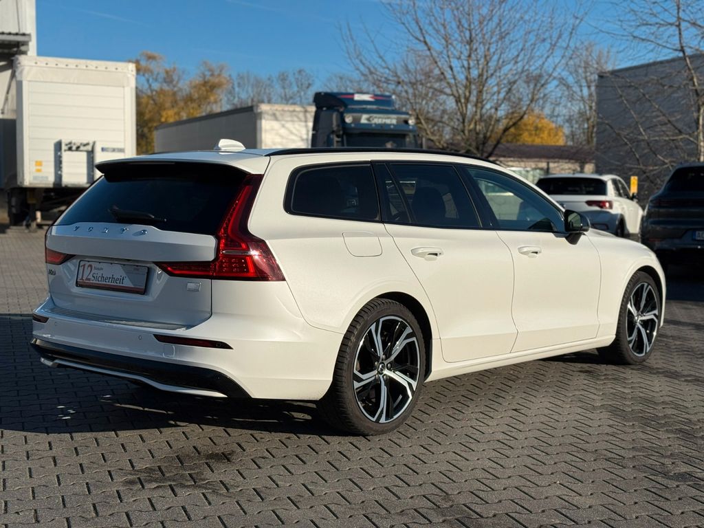 Volvo V60 2022