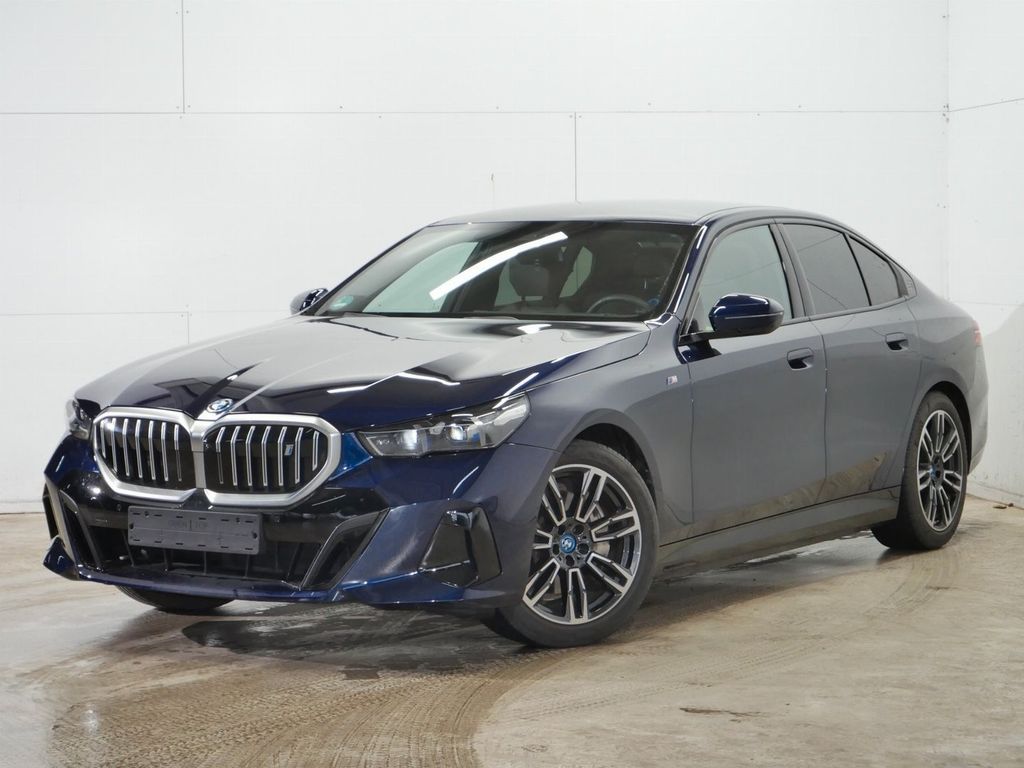 BMW i5 2024