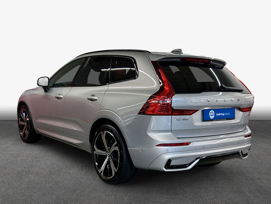 Volvo XC60 2025