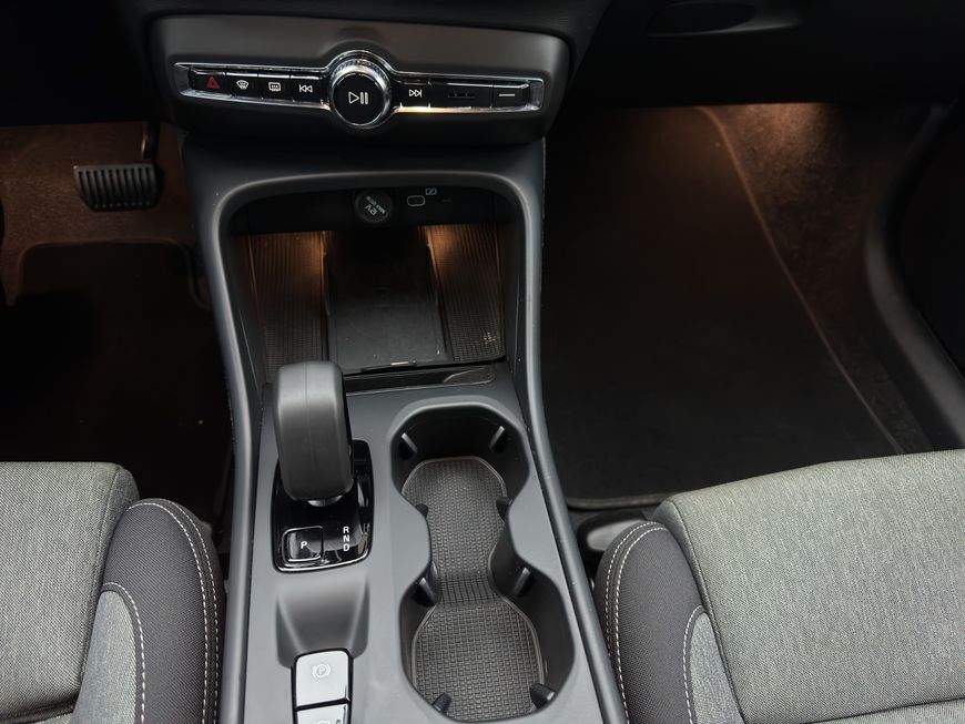 Volvo XC40 2024
