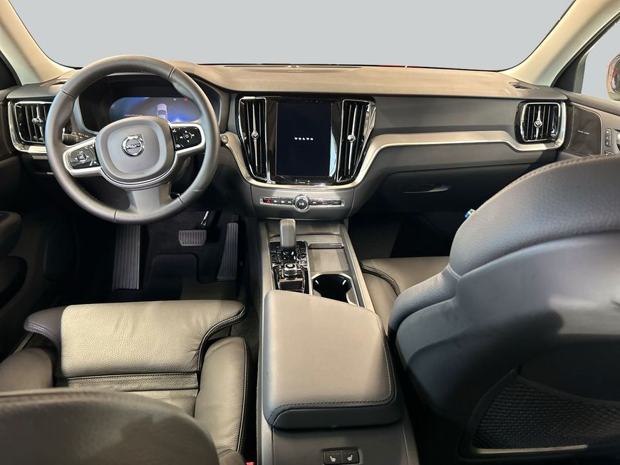 Volvo V60 2025