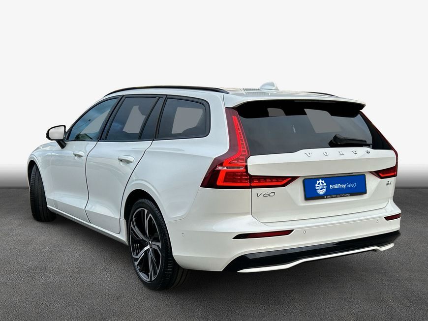 Volvo V60 2025