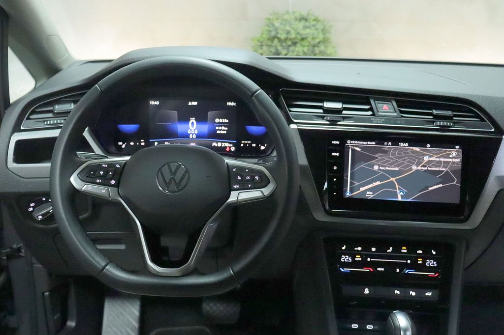 Volkswagen Touran 2023