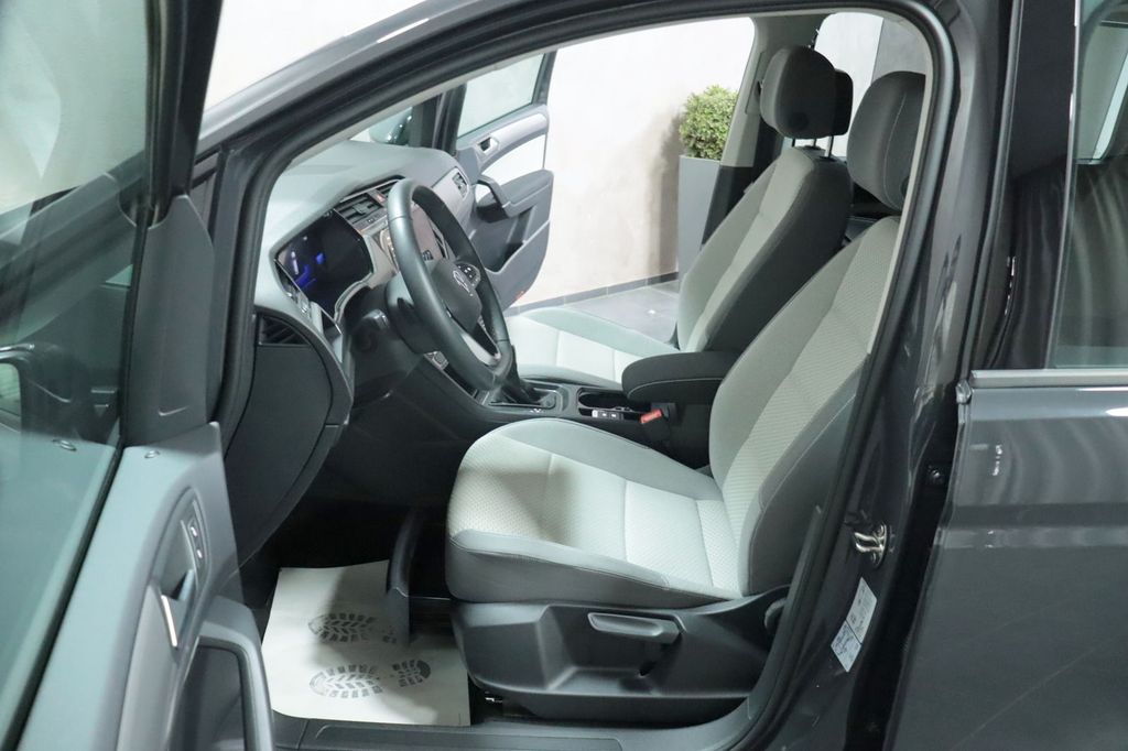 Volkswagen Touran 2023