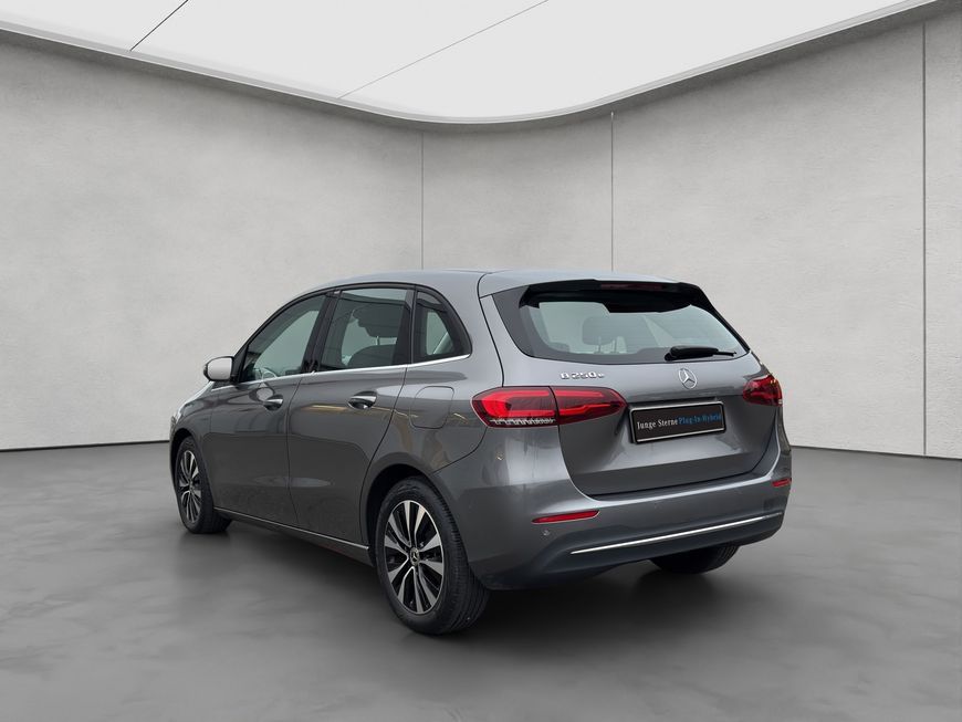 Mercedes-Benz B 250 2022