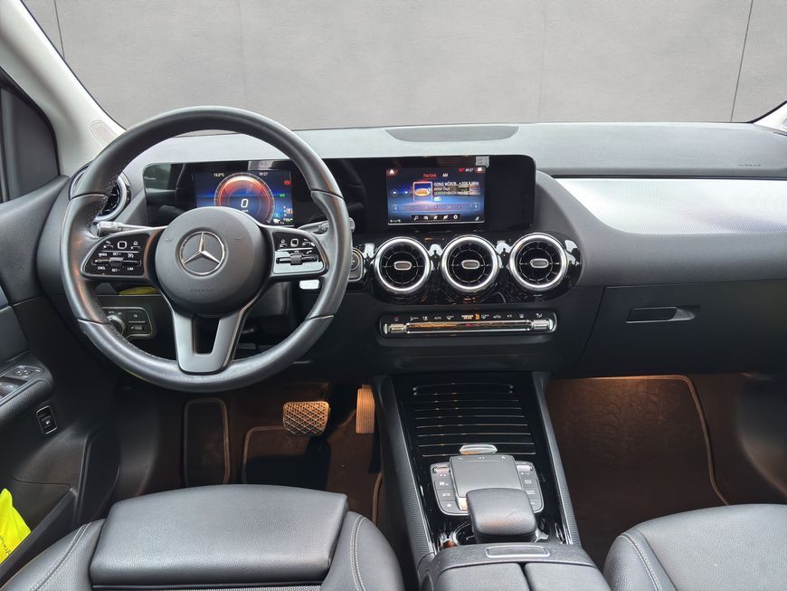 Mercedes-Benz B 250 2022