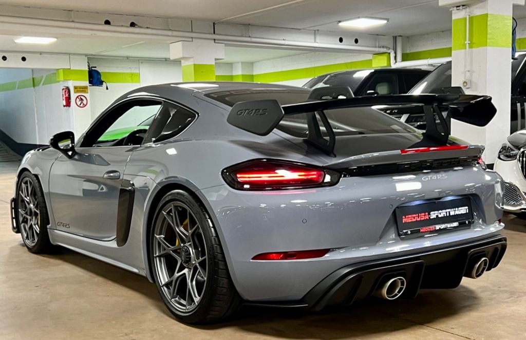 Porsche Cayman 2022