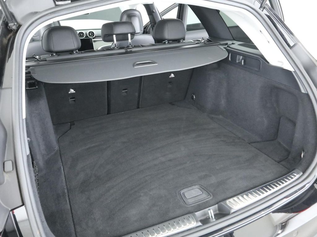 Mercedes-Benz C 300 2023