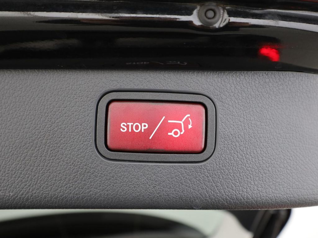 Mercedes-Benz C 300 2023