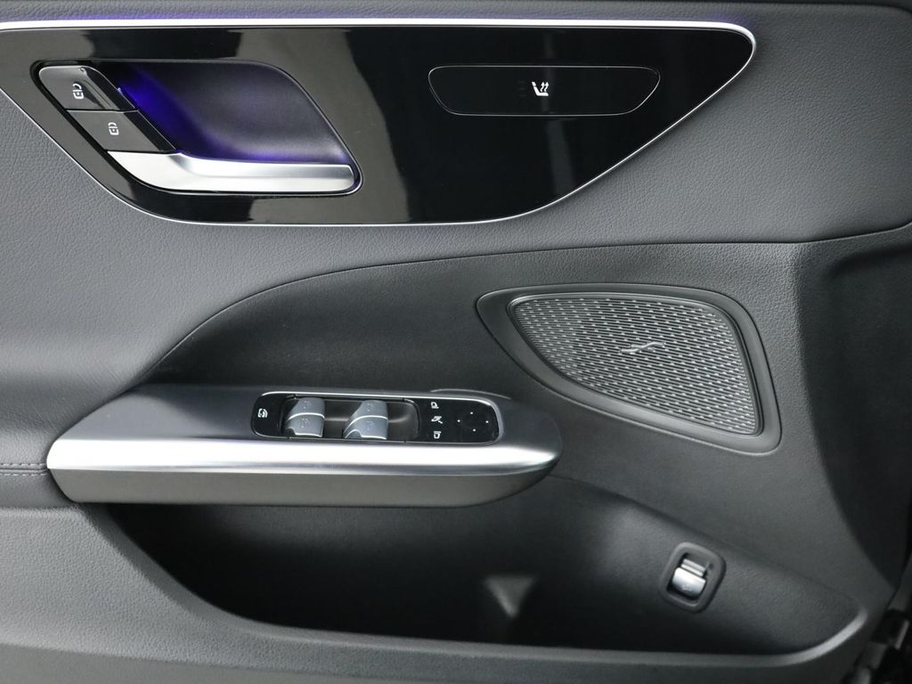 Mercedes-Benz C 300 2023