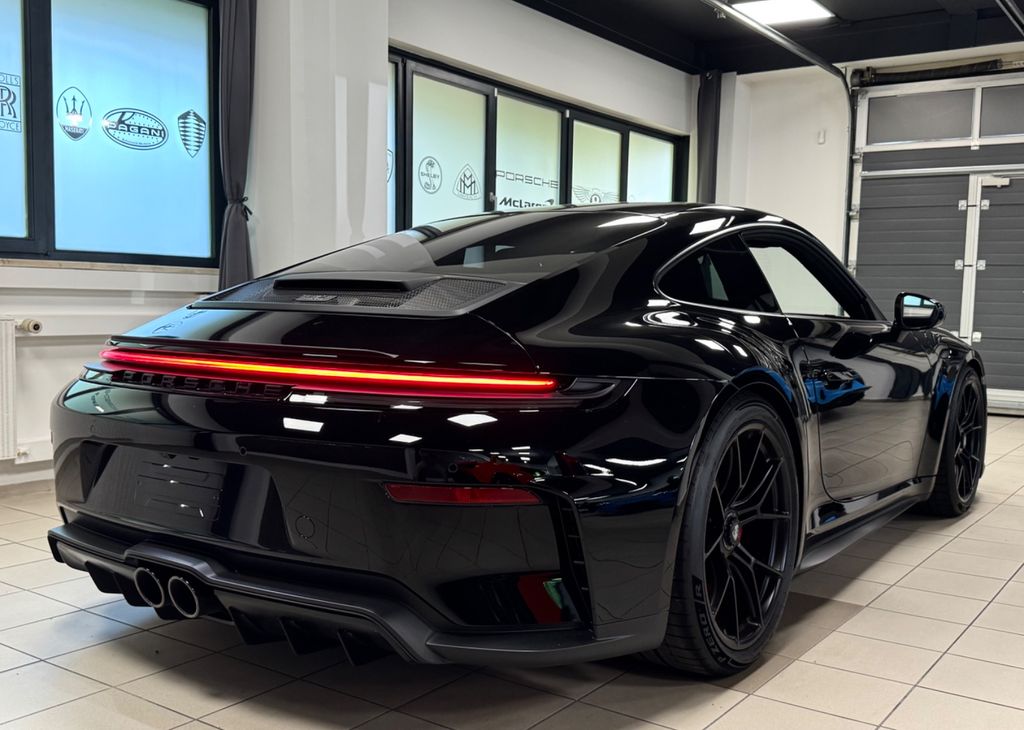 Porsche 992