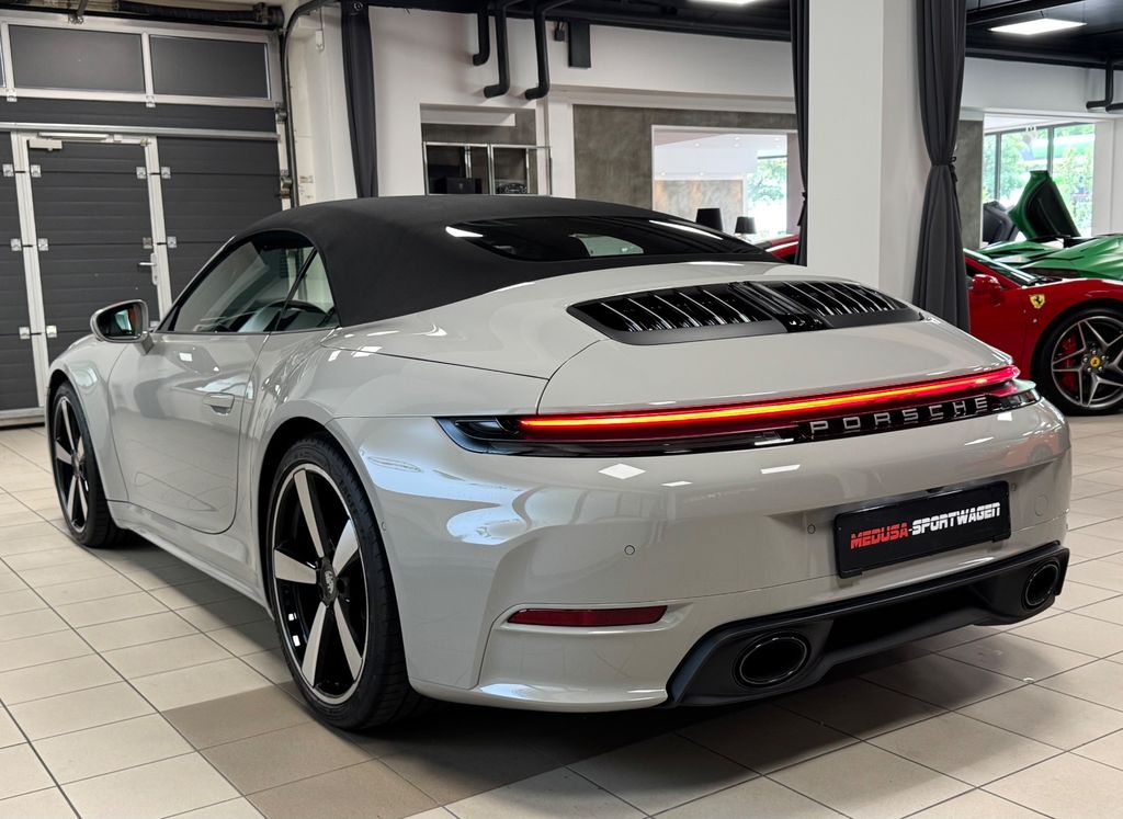 Porsche 992 2025