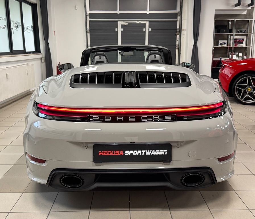 Porsche 992 2025