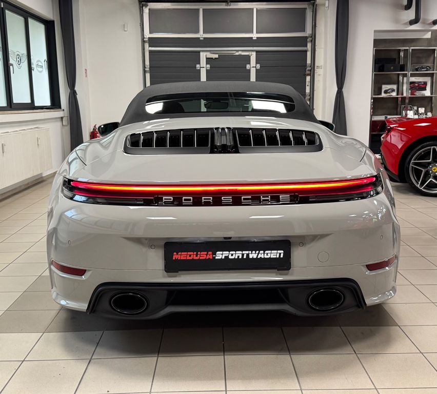 Porsche 992 2025
