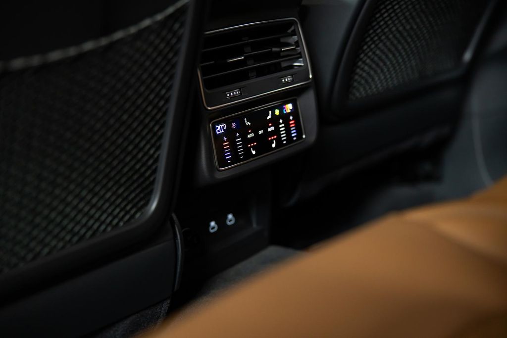 Audi RSQ8 2025